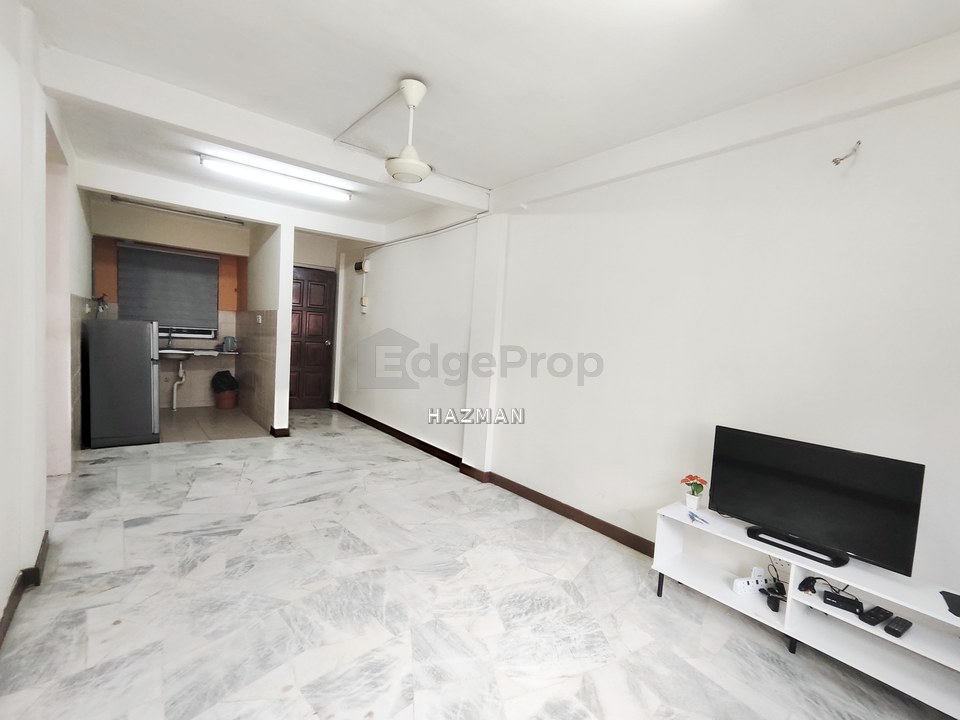 Flat PKNS, Seksyen 7