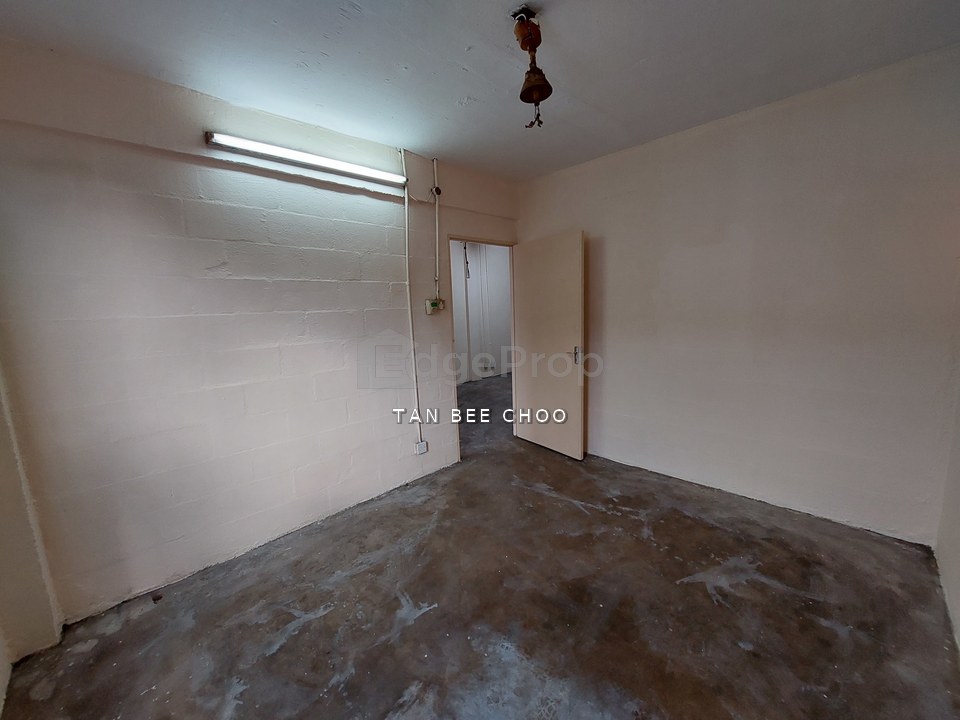 [Near Lrt Station & School] Puchong Perdana Low Cost Flat, 2nd Floor, Selangor, Puchong