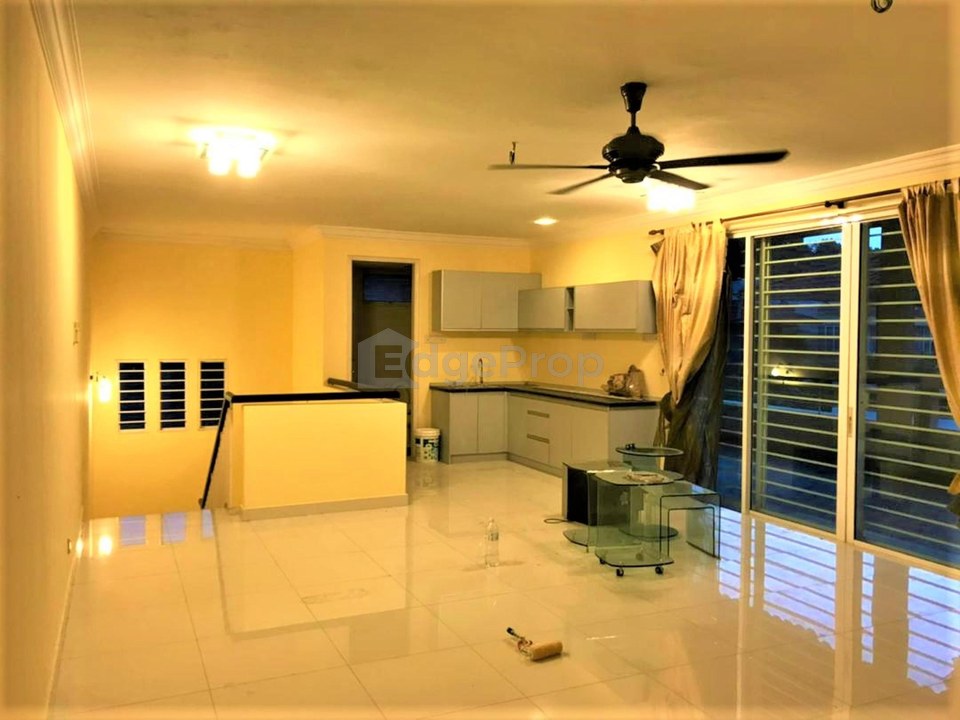 Semi-D 3 Storey Hourse Taman Mutiara Gombak 2 , Selangor, Gombak