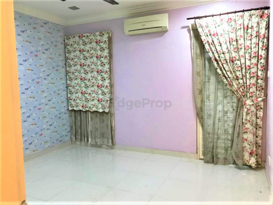 Semi-D 3 Storey Hourse Taman Mutiara Gombak 2 , Selangor, Gombak