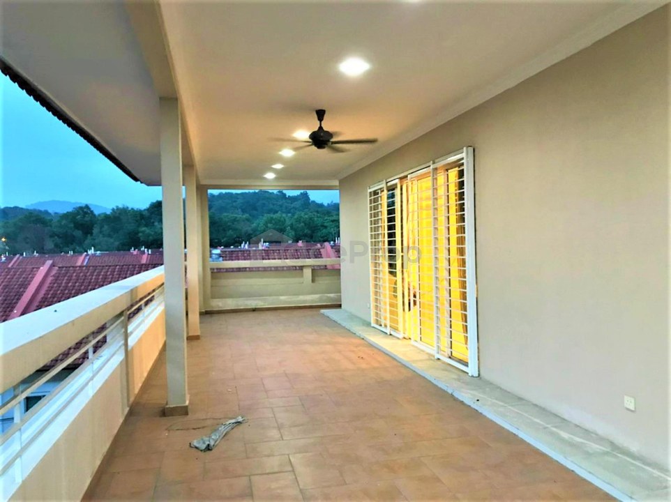 Semi-D 3 Storey Hourse Taman Mutiara Gombak 2 , Selangor, Gombak