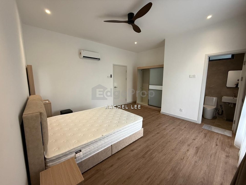 Alyvia Townhouse upper unit for rent , Sarawak, Kuching