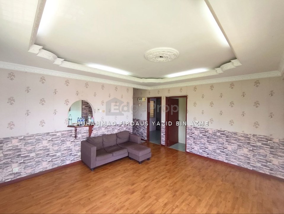 Estana Court