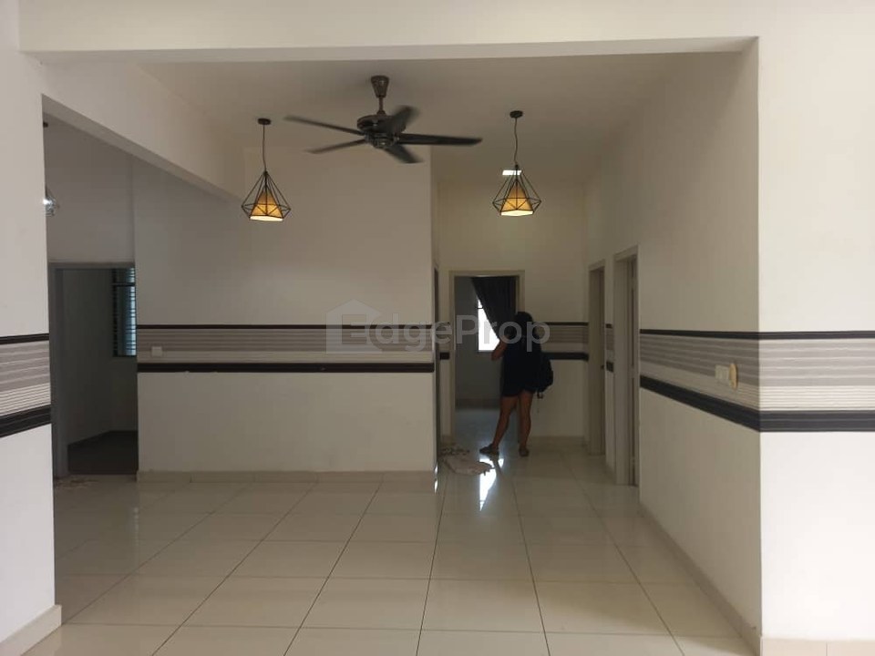 Best Buy, Strategic Location and  2 Car Park, Penang, Jelutong