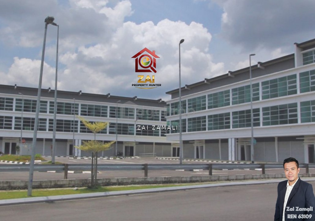 3 Storey Shoplot with Individual Title @ Mc Donalds Semariang
