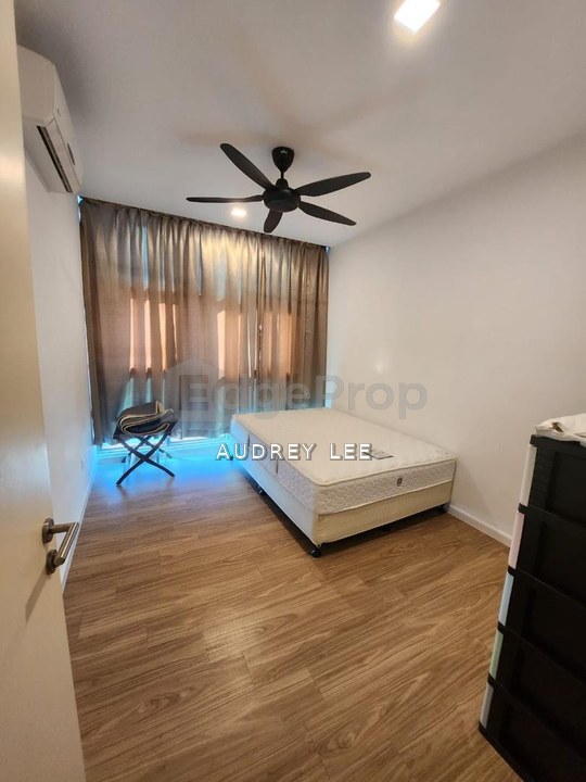 Lake view unit for sale !, Selangor, Cyberjaya