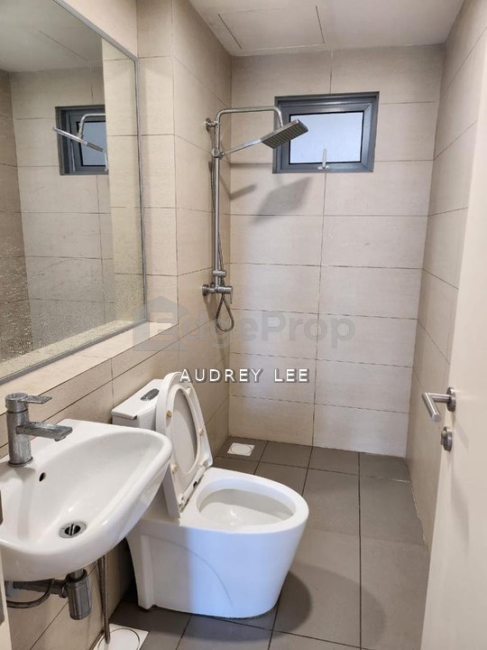 Lake view unit for sale !, Selangor, Cyberjaya