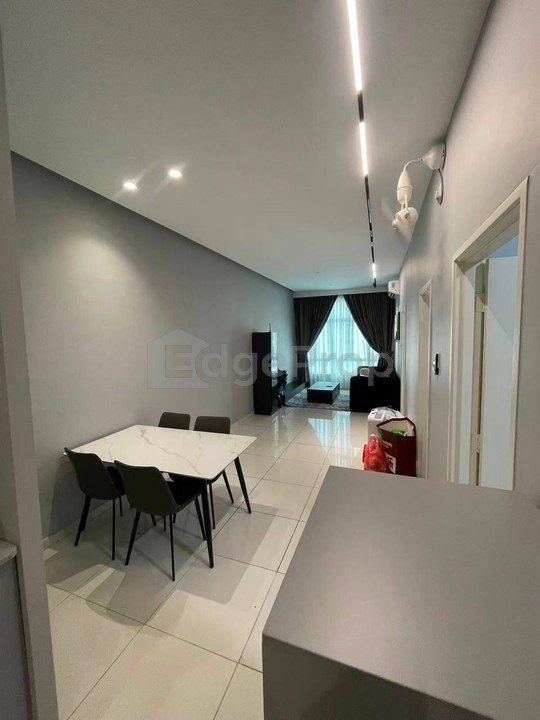 D'Summit Residences