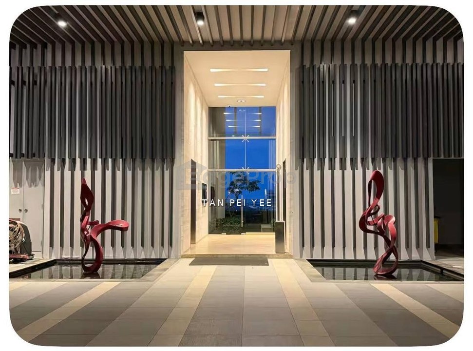 Grand Medini