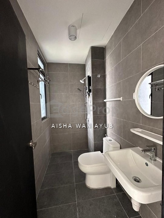Neu Suites Jalan Ampang - 2 Bedrooms 2 Bathrooms (Dual-Key Unit) Near LRT Jelatek & Gleneagles, Kuala Lumpur, Ampang