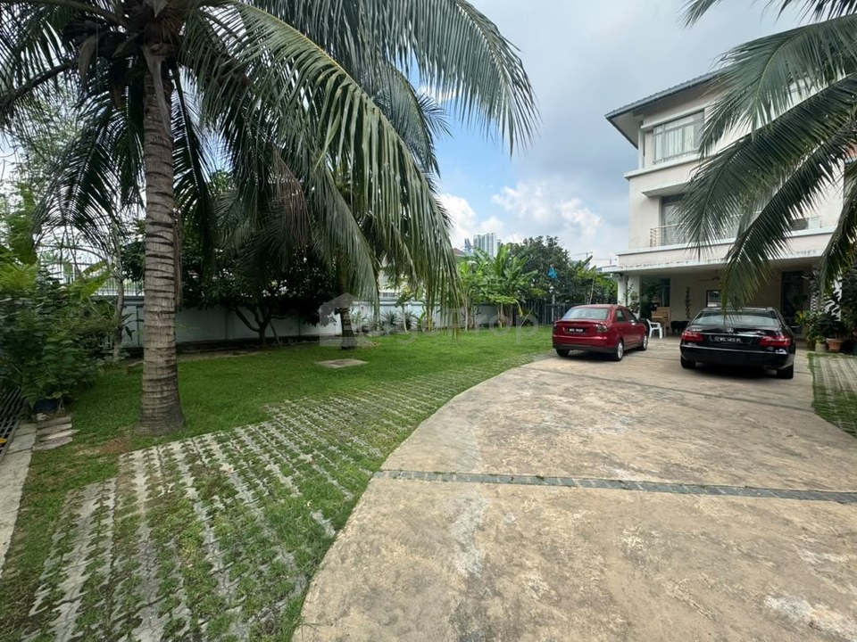 Changkat Kiara Bayu