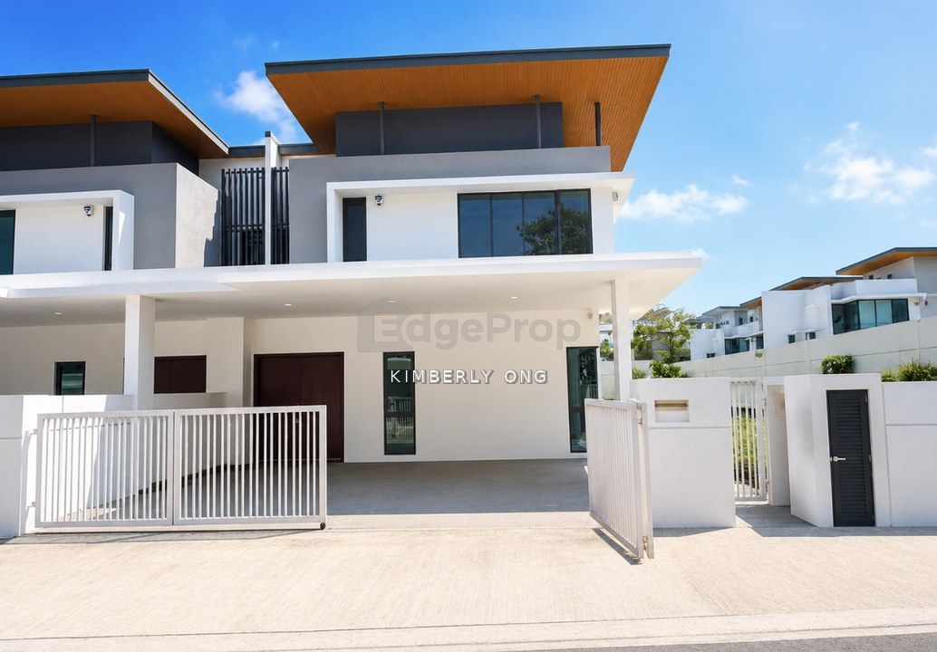 Suria Heights Cluster Home