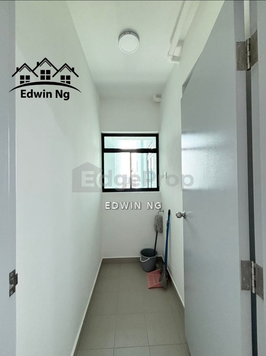 Terraces Condominium @ Bukit Jambul, Low Floor Partially Furnished Unit, Pool View, Penang, Bukit Jambul