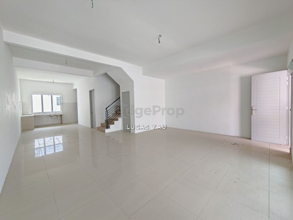 Double Storey Terrace House For Sale In LAHAT @ MOSEY HILL IPOH, Gated & Guarded, 22x70, Brand New!  , Perak, Ipoh