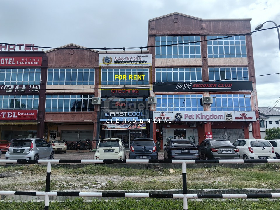 Kompleks Perniagaan Utama
