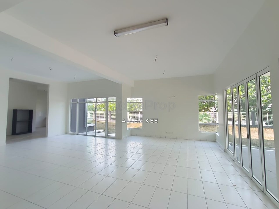 Beautifully Maintained Semi-D | Prime Sentosa Heights | Move-In Ready, Selangor, Kajang