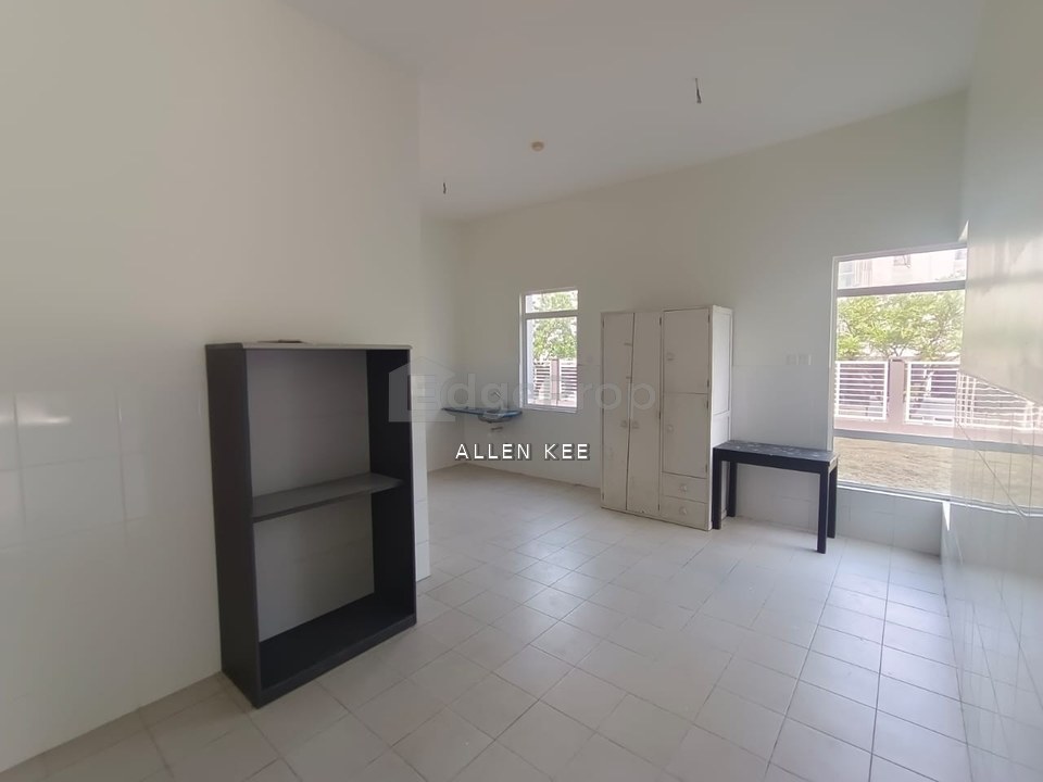 Beautifully Maintained Semi-D | Prime Sentosa Heights | Move-In Ready, Selangor, Kajang