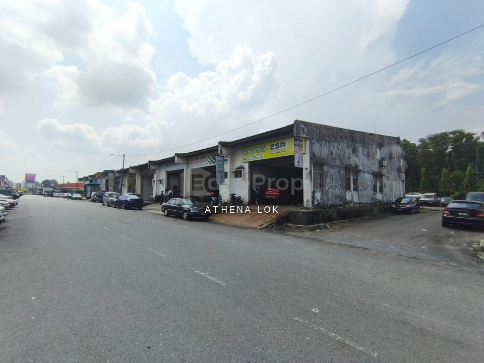 Taman Universiti - 1.5 Storey Terrace Factory For Sale, Johor, Skudai