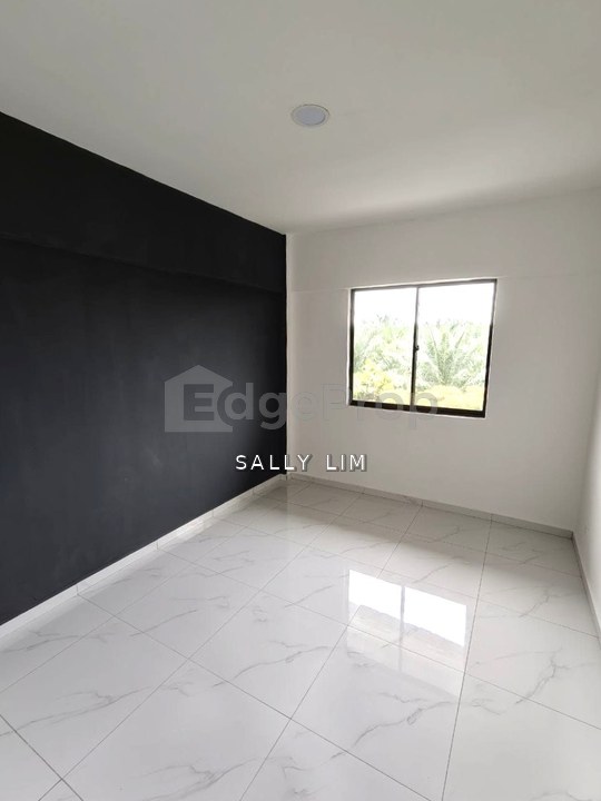 Bunga Daisi @ Plentong Utama Medium Low Cost Flat Renovated Unit For Sale, Johor, Plentong