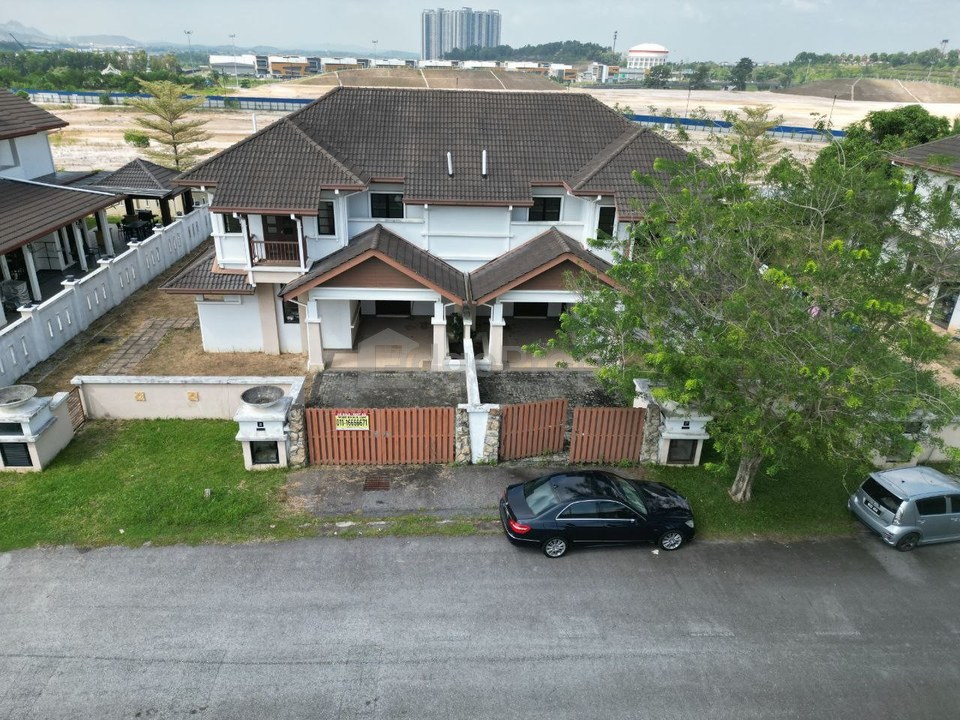 2 Storey Semi D Laman Kekwa Nilai Impian, Negeri Sembilan, Nilai