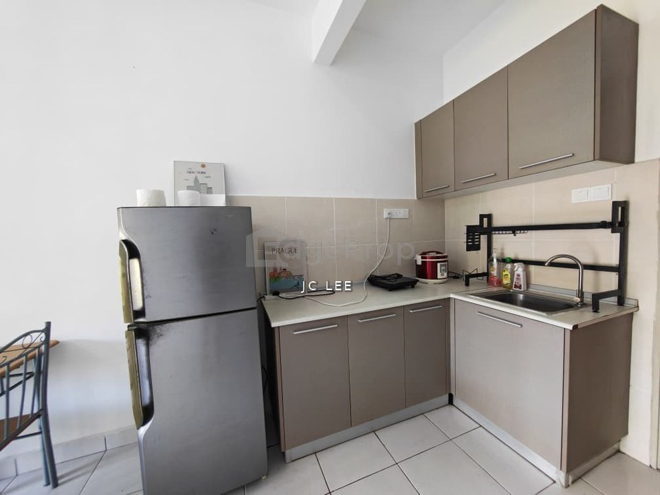 Residensi Lili @ Nilai, Ready move in with Partially Furnished, Layout with 2+1 Bedrooms, Negeri Sembilan, Nilai