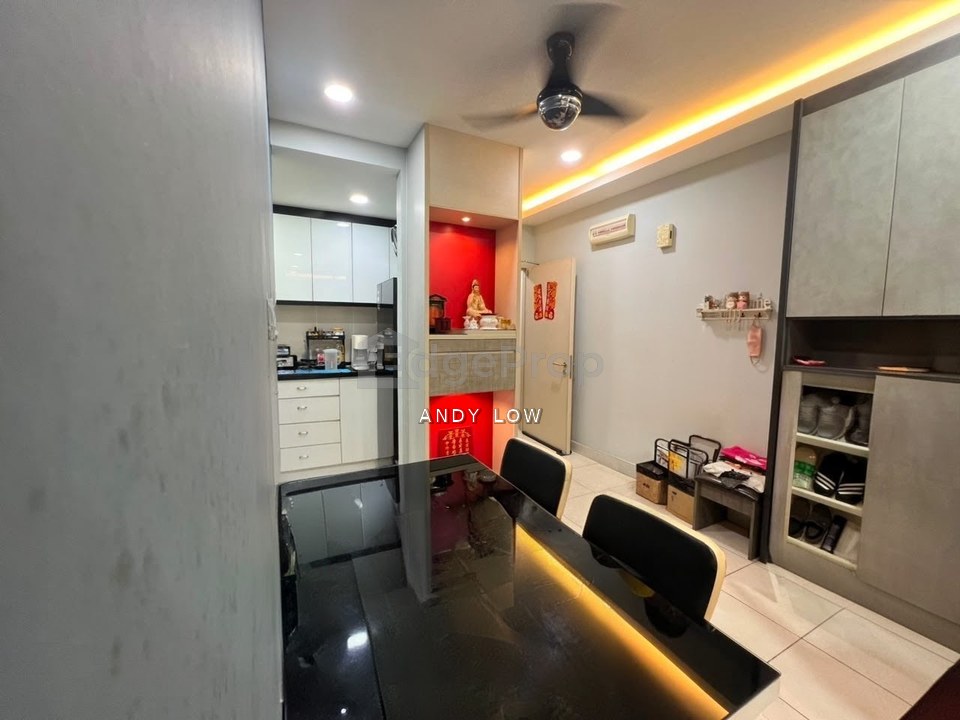 Renovated & Fully Furnished High Floor Unit @ Skyawani Residence 1 For Sale, Kuala Lumpur, Batu 