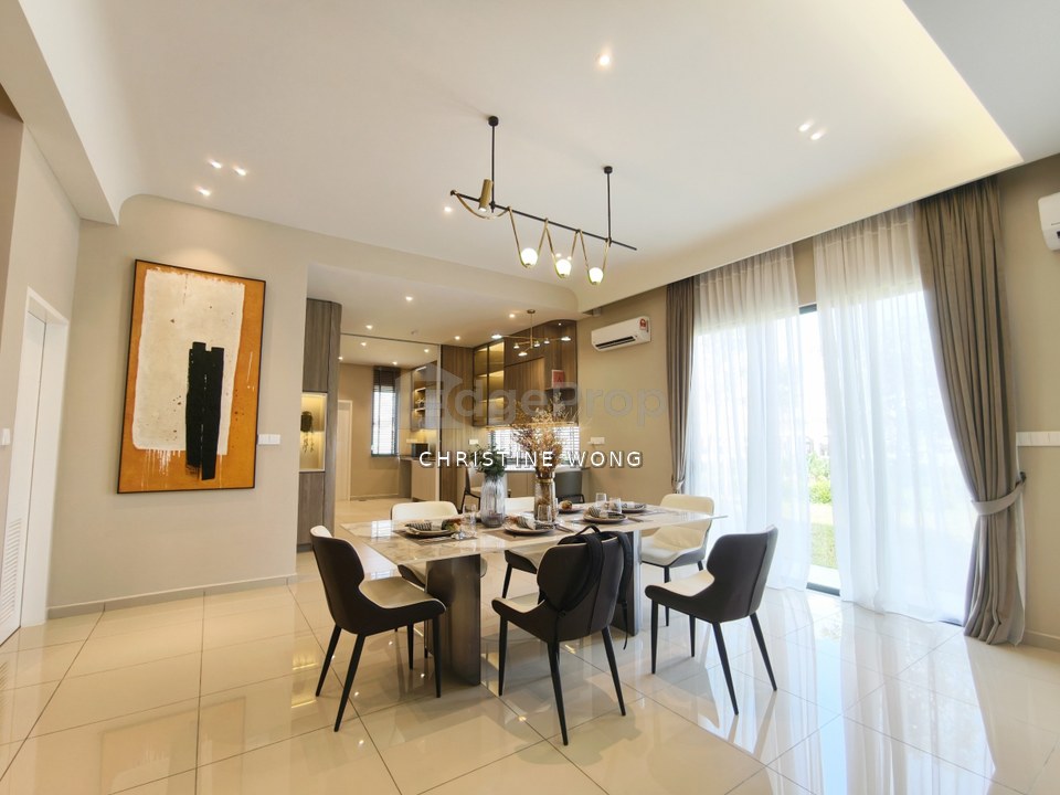 Bandar Sri Sendayan Suria Heights Double Storey Link Terrace House 22'x75', Negeri Sembilan, Siliau