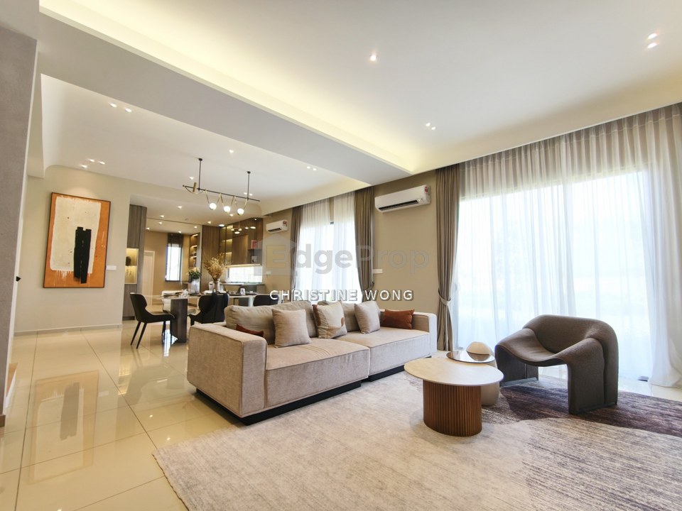 Bandar Sri Sendayan Suria Heights Double Storey Link Terrace House 22'x75', Negeri Sembilan, Siliau