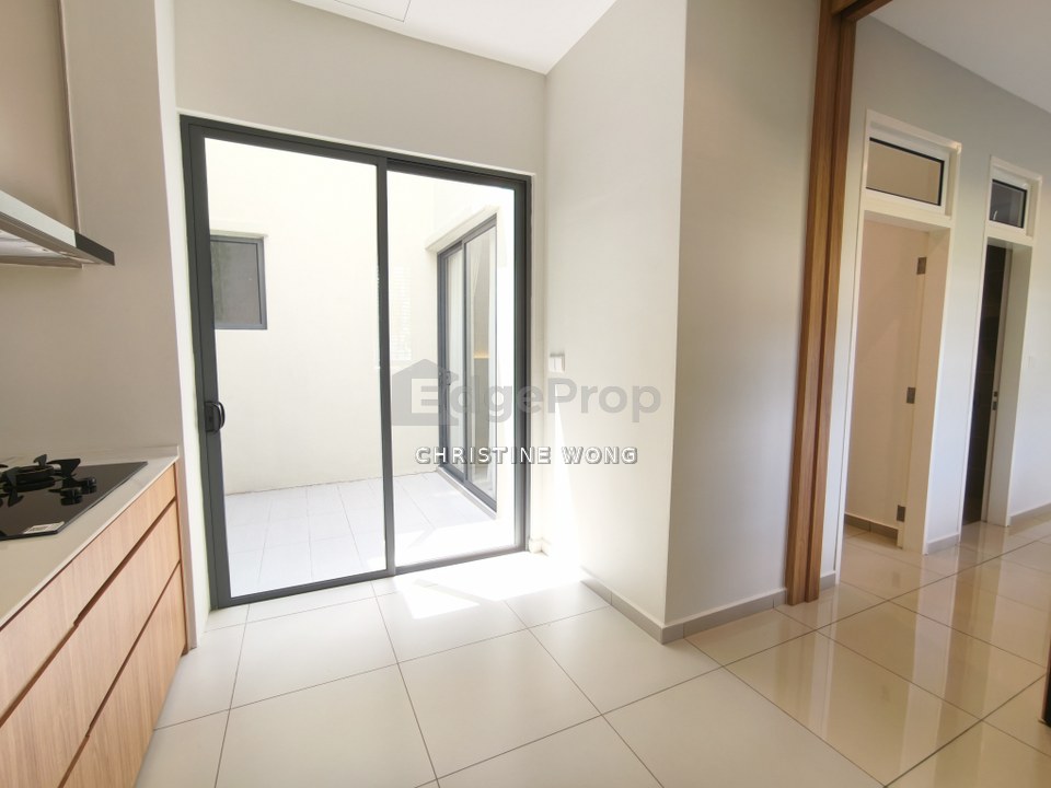 Bandar Sri Sendayan Suria Heights Double Storey Cluster Semi-D 35'x80', Negeri Sembilan, Siliau