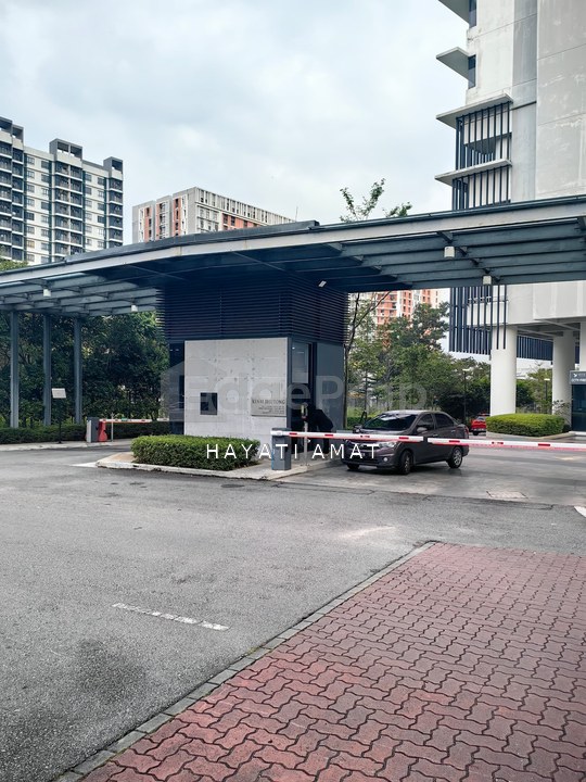 Renai Jelutong Residences