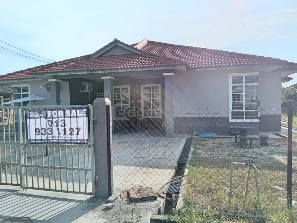 RUMAH SEMI D TAMAN PINGGIRAN UNIVERSITI, BACHOK, KELANTAN, Kelantan, Bachok