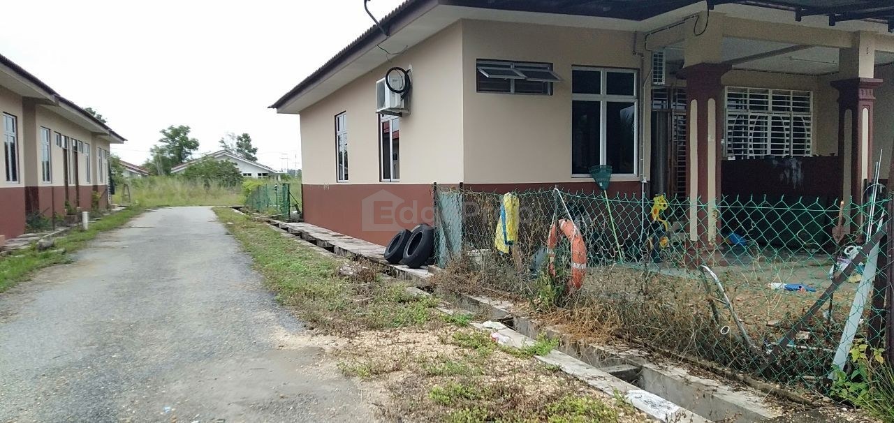TERES SETINGKAT END LOT TAMAN TELONG BACHOK KELANTAN, Kelantan, Bachok