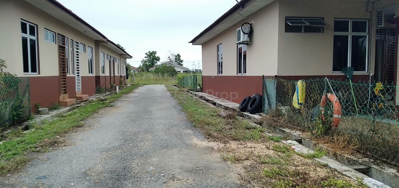 TERES SETINGKAT END LOT TAMAN TELONG BACHOK KELANTAN, Kelantan, Bachok