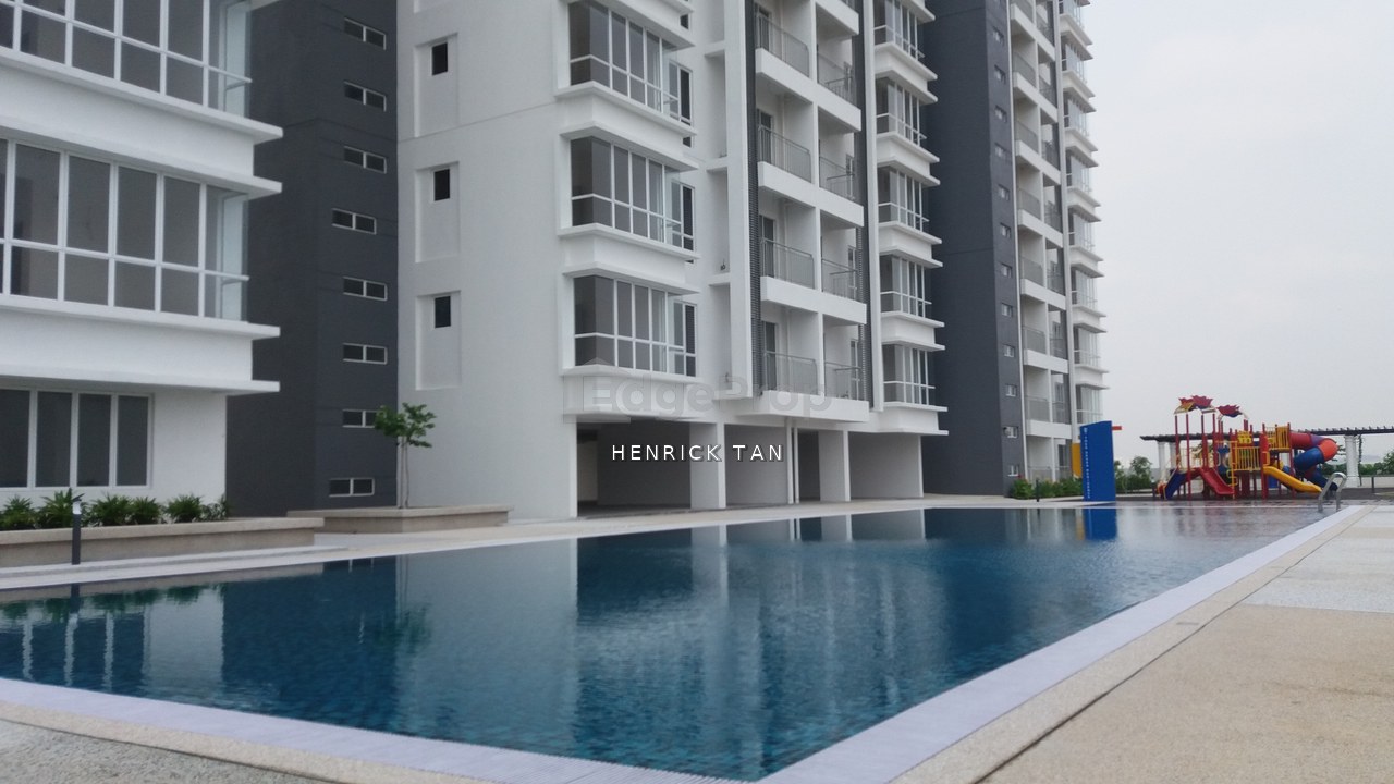 7 Tree Seven Residence