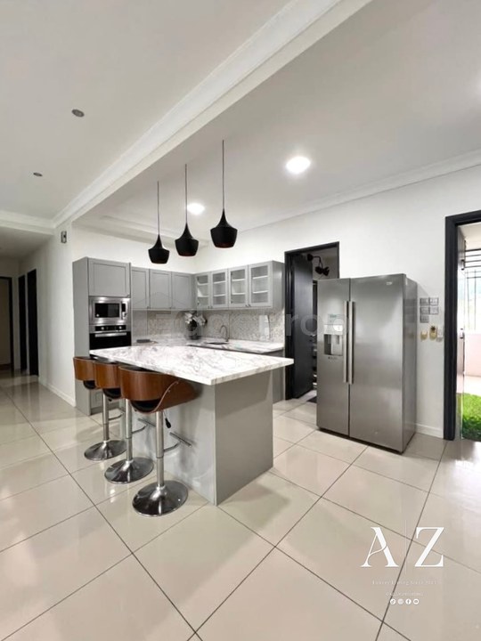 16 Quartz Melawati Condominium