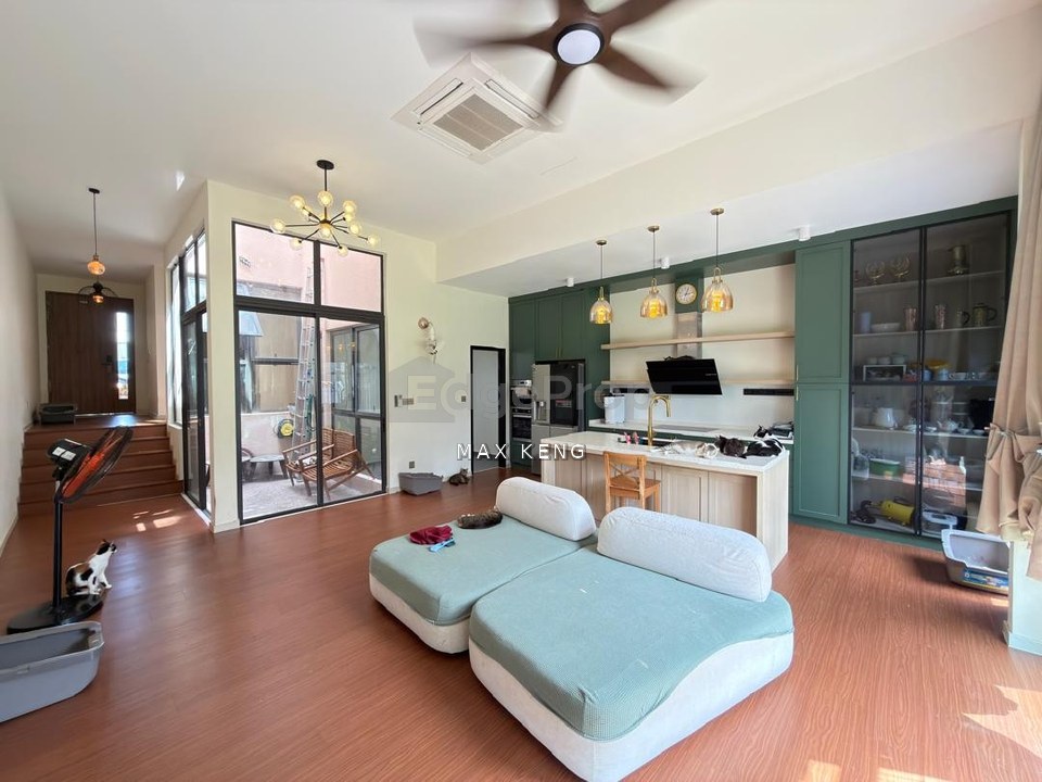 Sunway Emerald Residence Iskandar Puteri Double Storey Terrace 22x70 Basic Renovated With Clubhouse G&G, Johor, Nusajaya