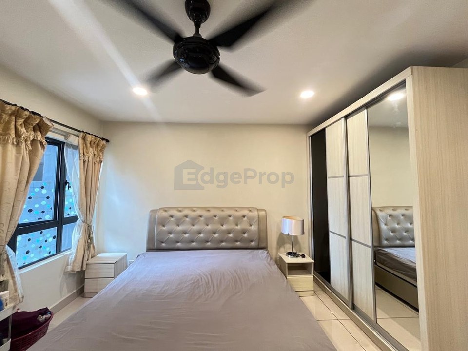 1 Bedroom Fully Furnished Corner unit, Selangor, Ara Damansara