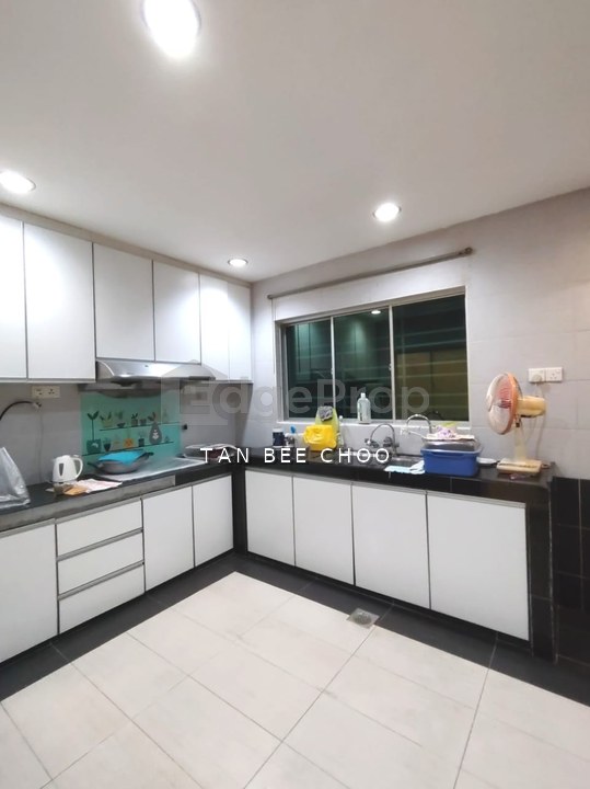 Taman Kinrara Seksyen 4