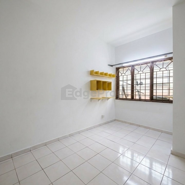 Corner Taman Putra Prima Double Storey Terrace for Sale, Selangor, Puchong