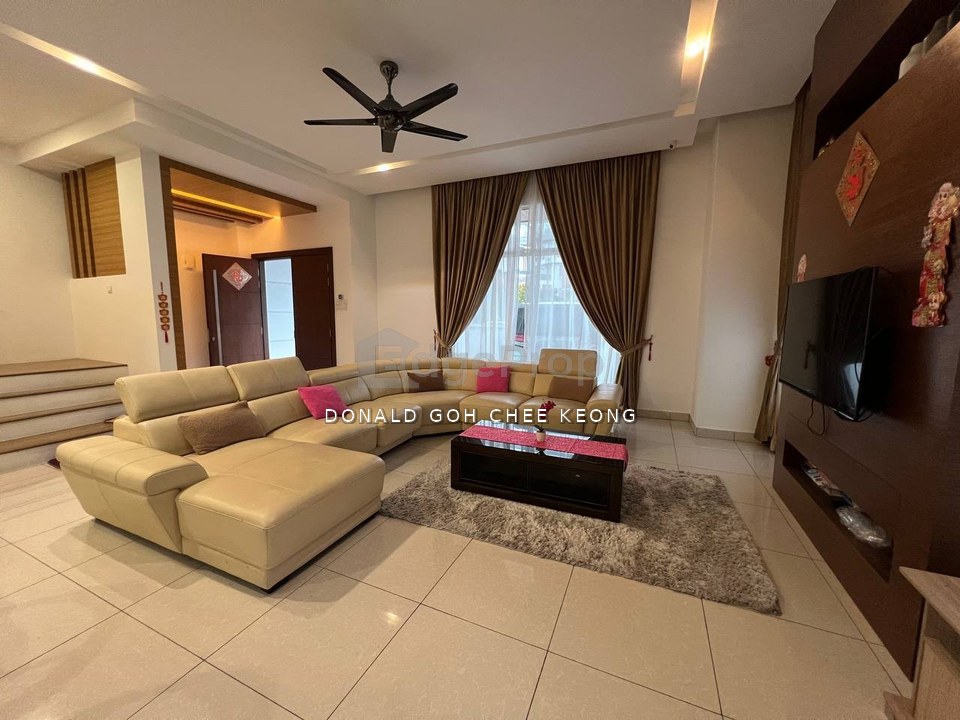 Cameron Highlands @ Zinnia Residence, Facing Field, Renovated, Good Investment, Double Storey Semi-D For Sale , Pahang, Tanah Rata