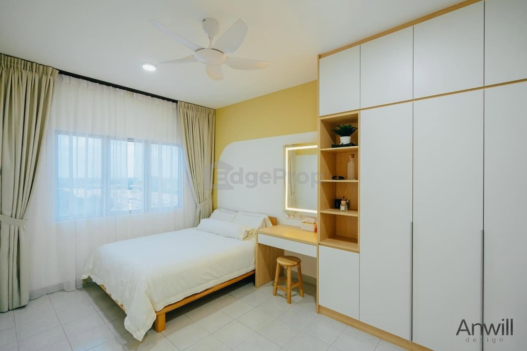 Alanis Residence