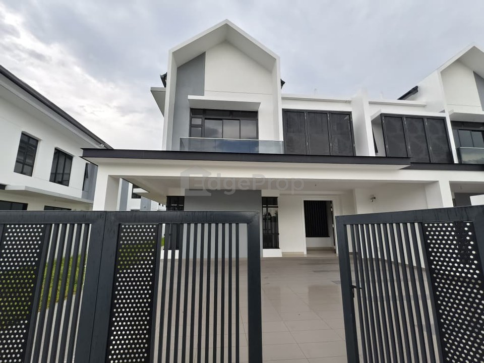Palmyra Sanctuary @ Setia Tropika Double Storey Semi D 6BR 6BA Unblocked View, Johor, Setia Tropika