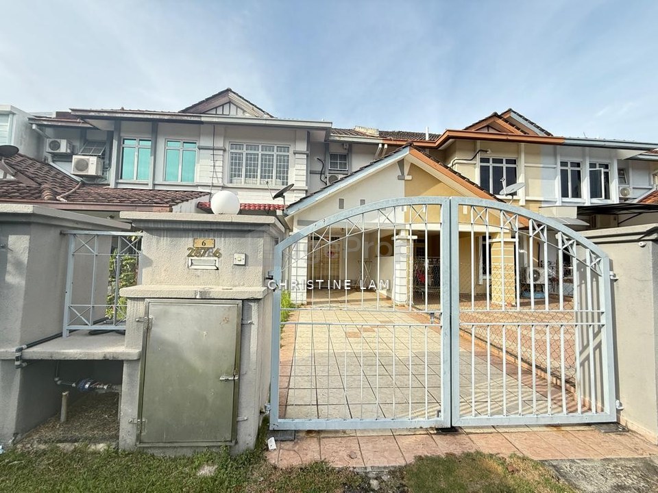 Jalan Anggerik Eria 
