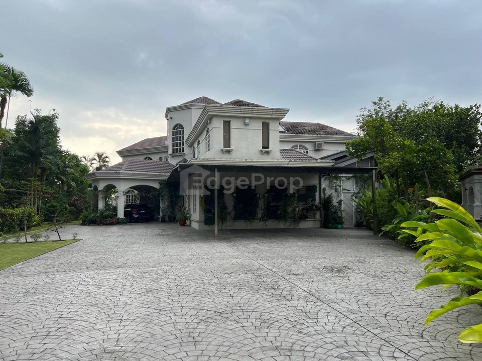 KGSAAS Golf Club, Seksyen 13