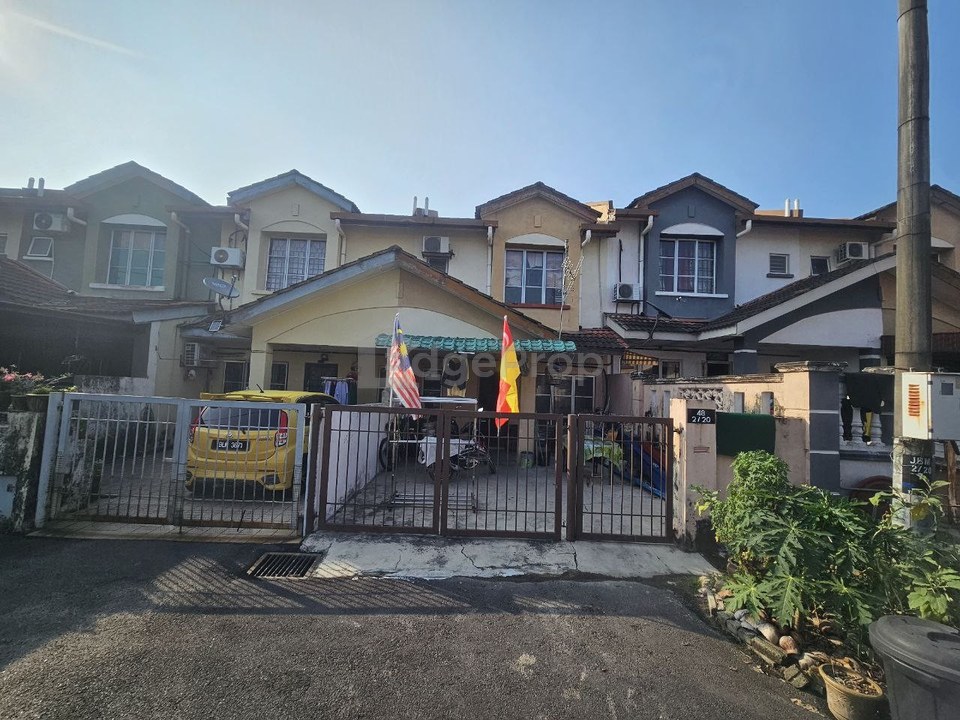 Seksyen 2 Bandar Bukit Mahkota