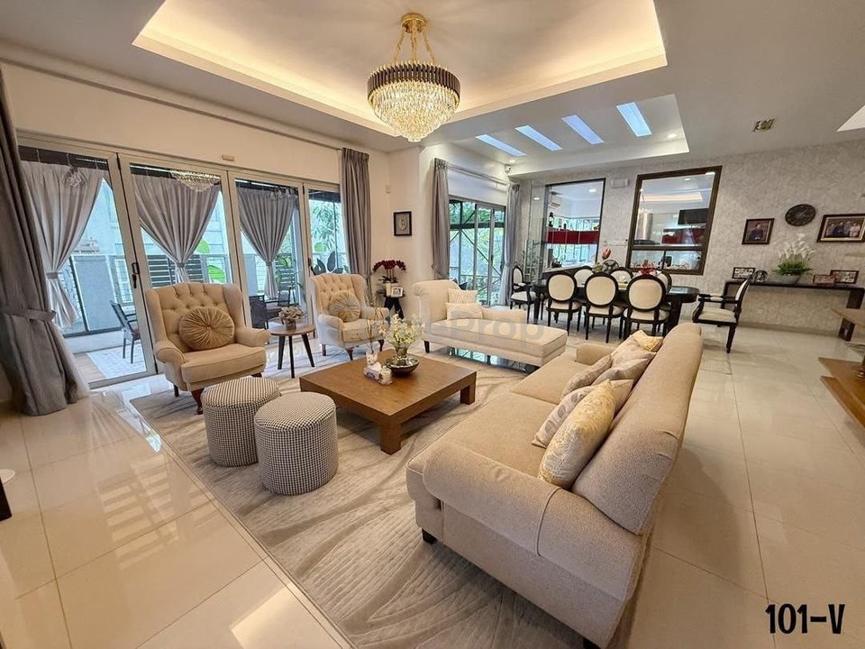Fully Renovated & Extended 3 Sty Semi D Laman Seri Seksyen 13 Shah Alam, Selangor, Shah Alam