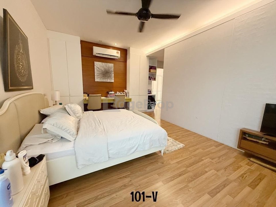 Fully Renovated & Extended 3 Sty Semi D Laman Seri Seksyen 13 Shah Alam, Selangor, Shah Alam
