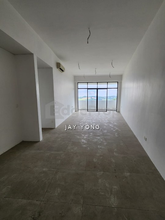 O2 Residences (Residensi Lot 8)