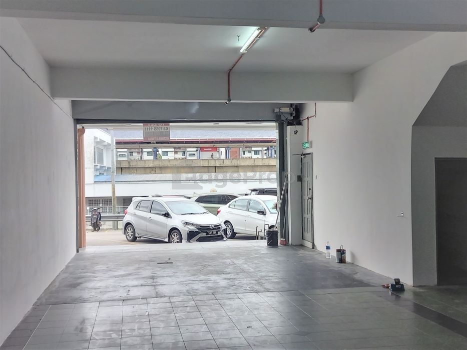 Kelana Jaya LRT Station,  Petaling Jaya, 4 Stroey Shop Office Adjoining Lots To Let, Selangor, Petaling Jaya
