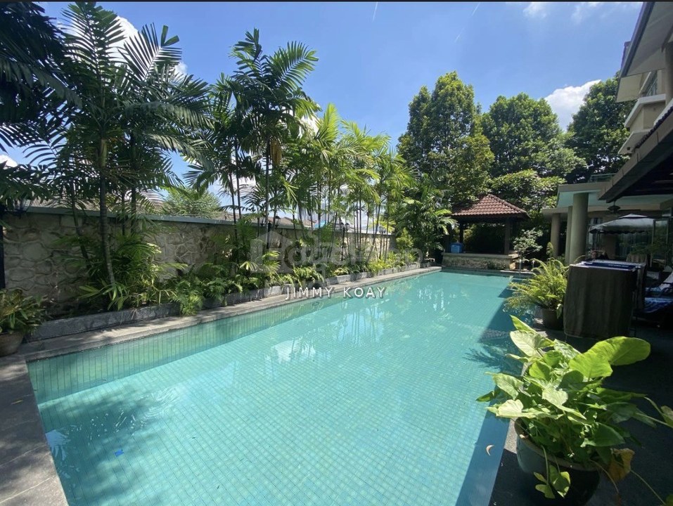 Changkat Kiara Surya
